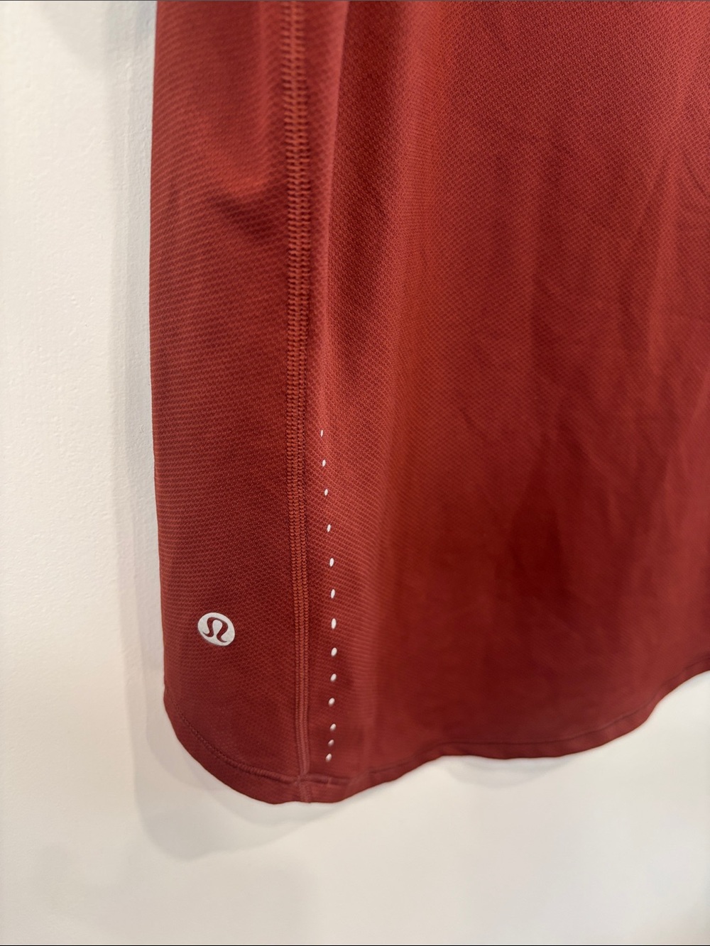 Lululemon Rust Red Crewneck Short Sleeve Running Tee - Picture 3 of 3